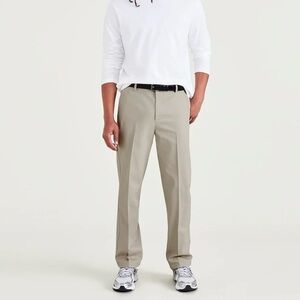 {Docker} NWT Men’s Signature Khaki Pants